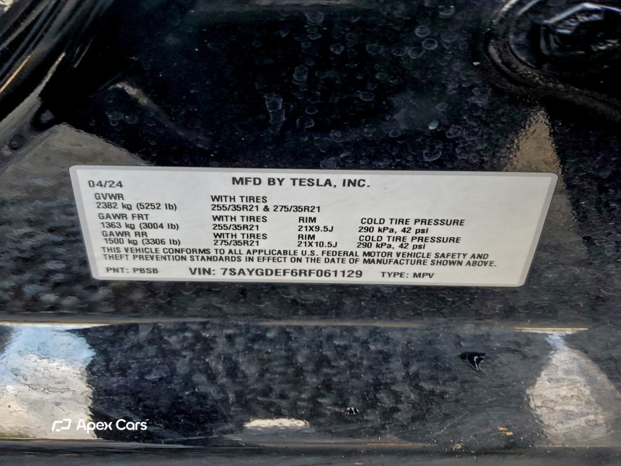 Tesla Model Y 2024