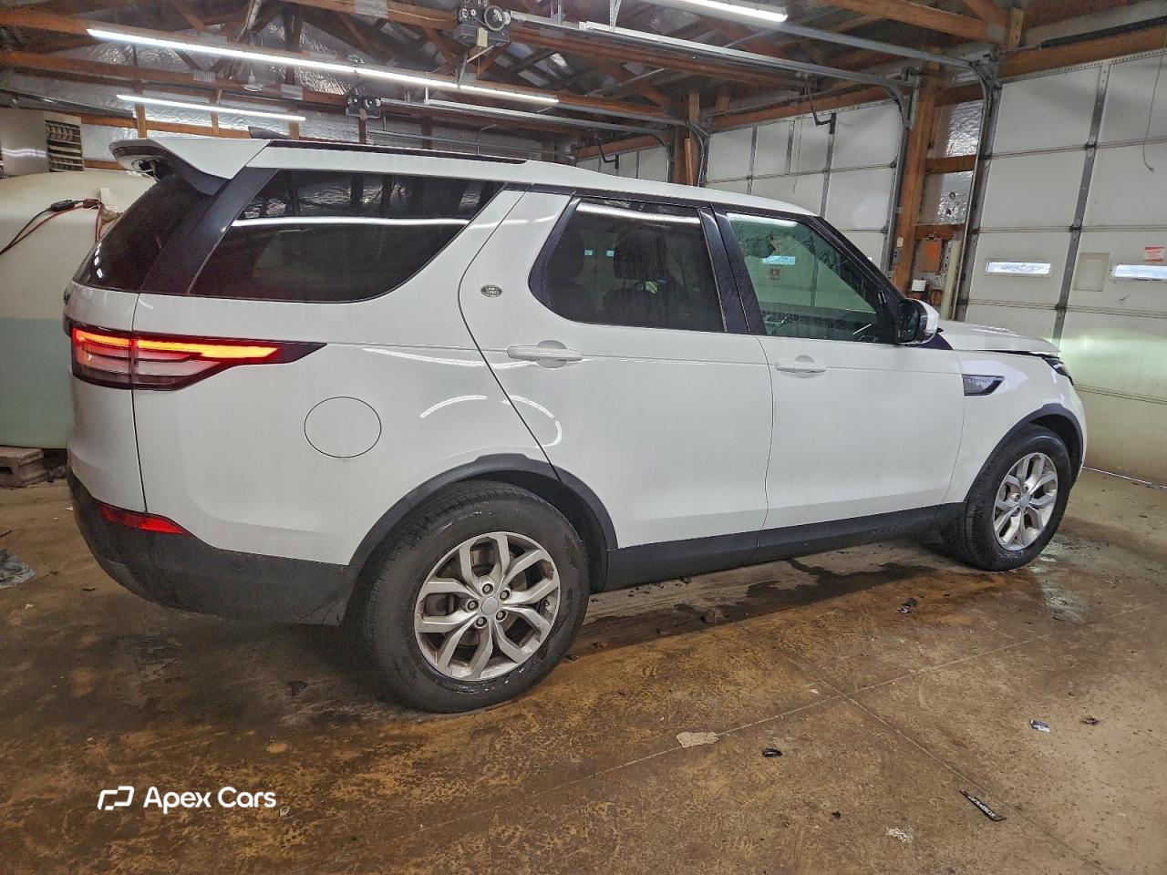 Land Rover Discovery 2020