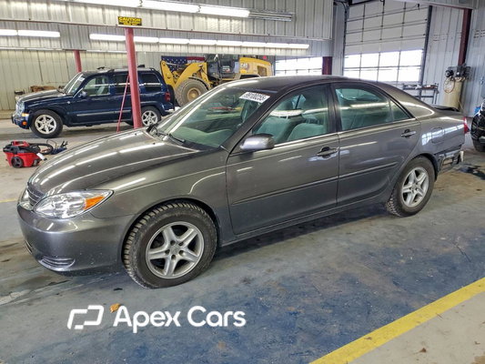 Toyota Camry 2004 - Image 1 of 13