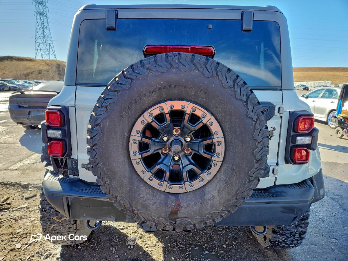Ford Bronco 2024