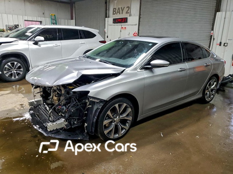 Chrysler 200 2015 - Image 1 of 14