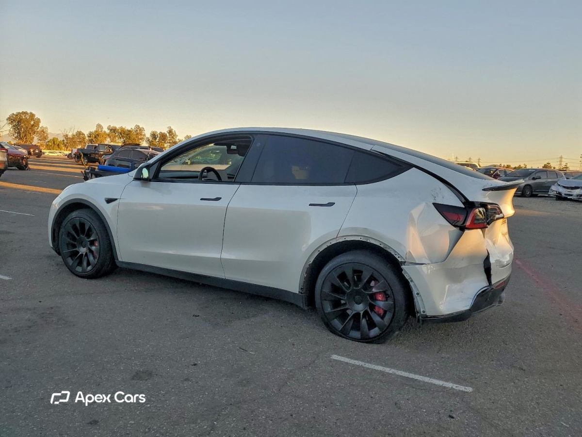 Tesla Model Y 2023