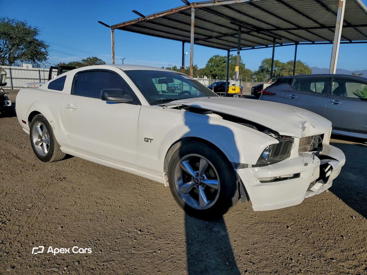 Ford Mustang 2006