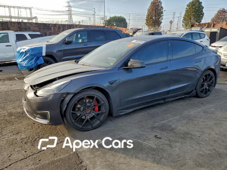 Tesla Model 3 2022 - Image 1 of 13