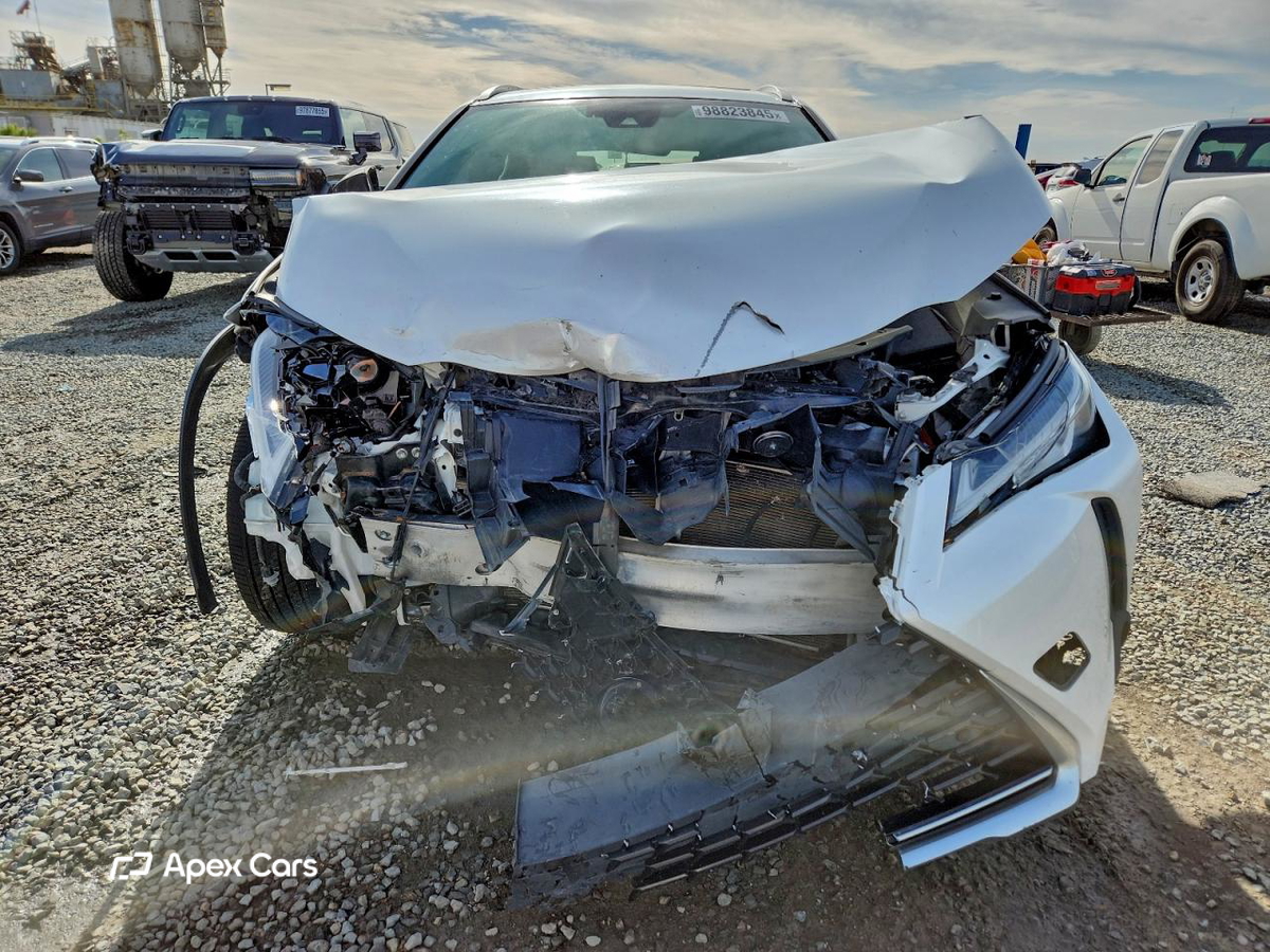 Lexus UX 2020