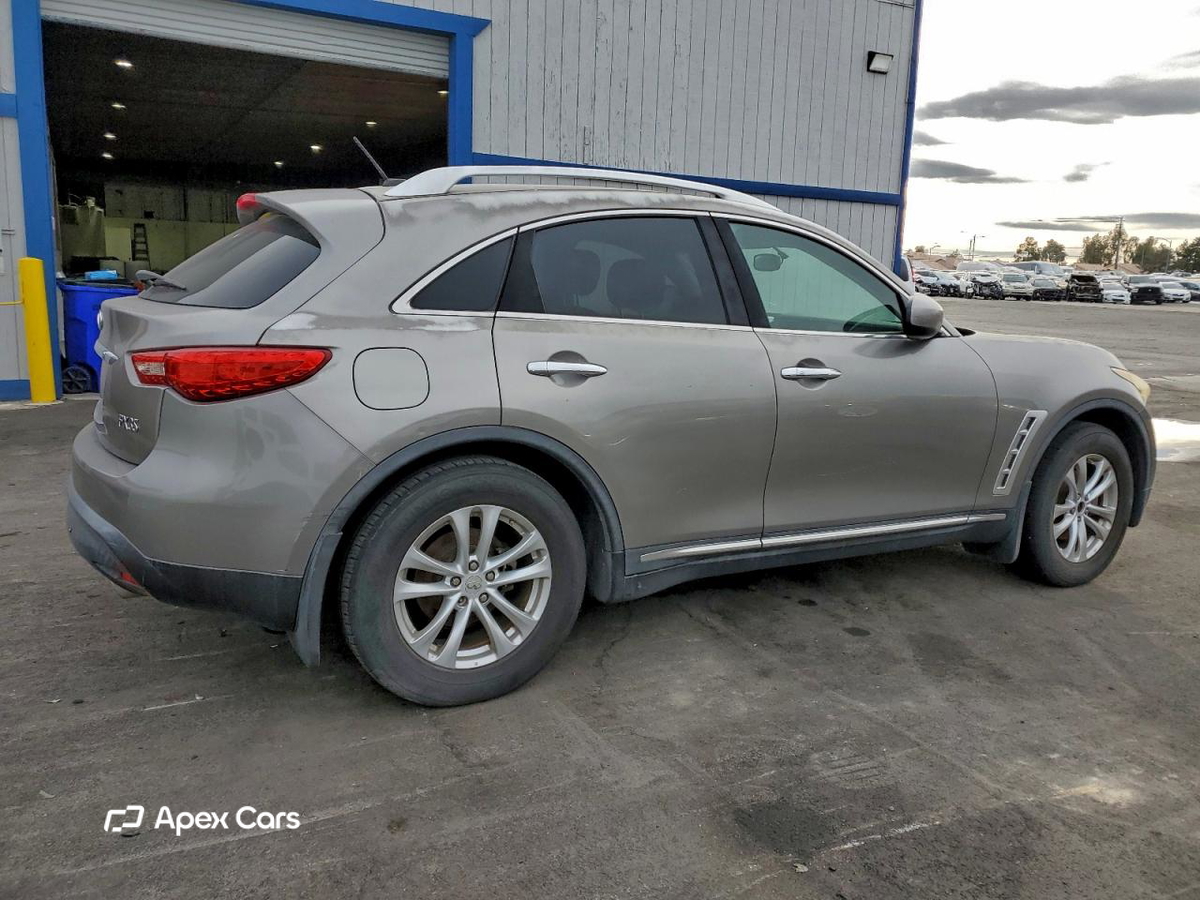 Infiniti FX 2010
