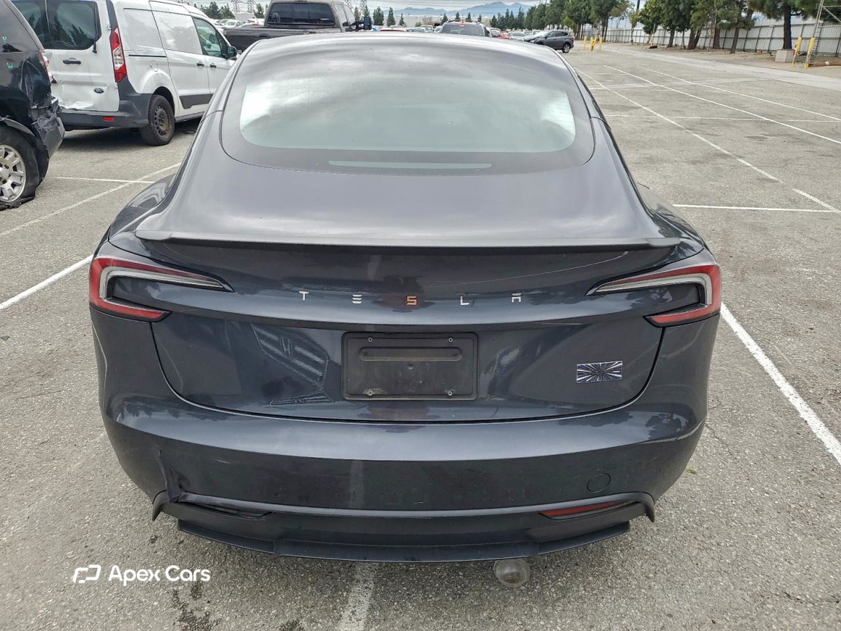 Tesla Model 3 2025