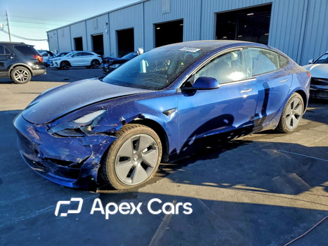 Tesla Model 3 2023 - Image 1 of 13