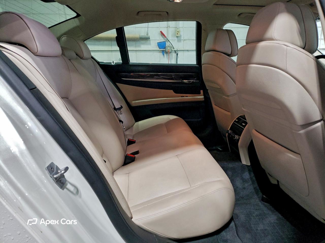 BMW Series 7 2011