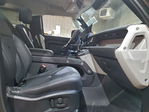 Land Rover Defender 2024