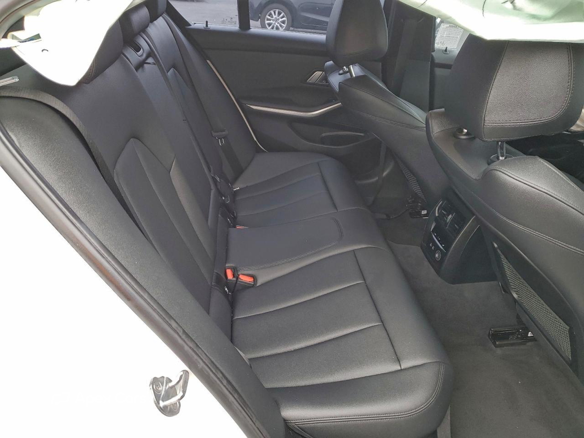 BMW Series 3 2019