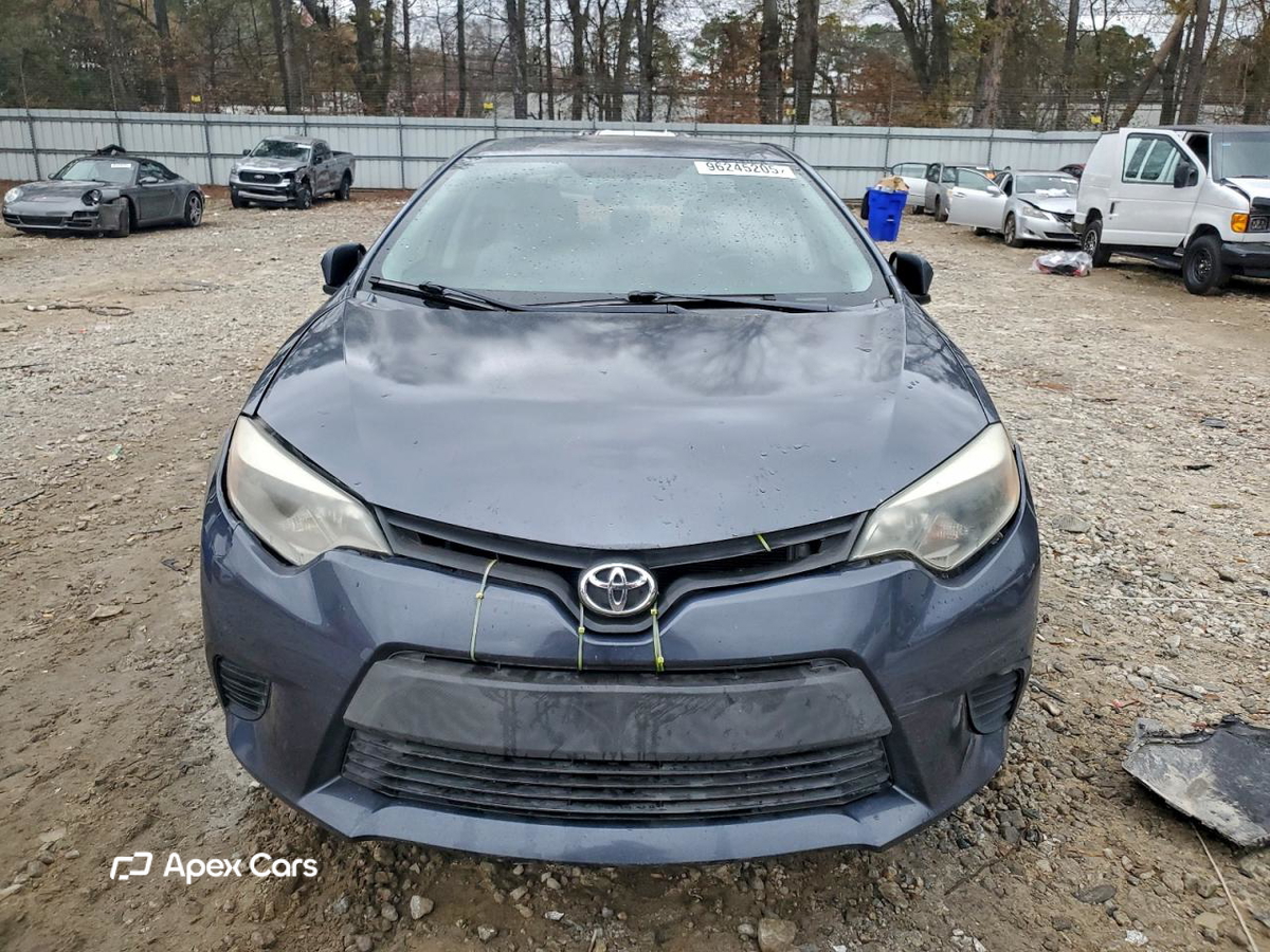 Toyota Corolla 2015