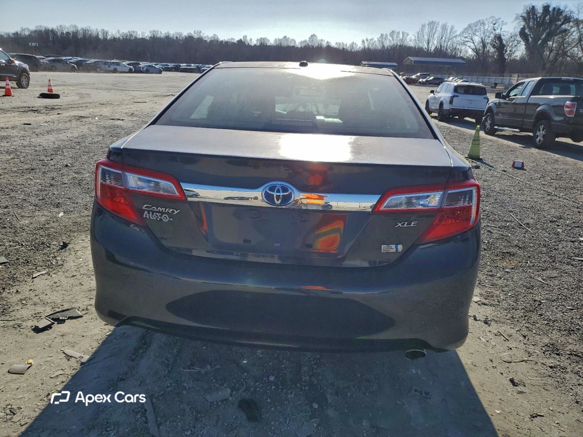 Toyota Camry 2012