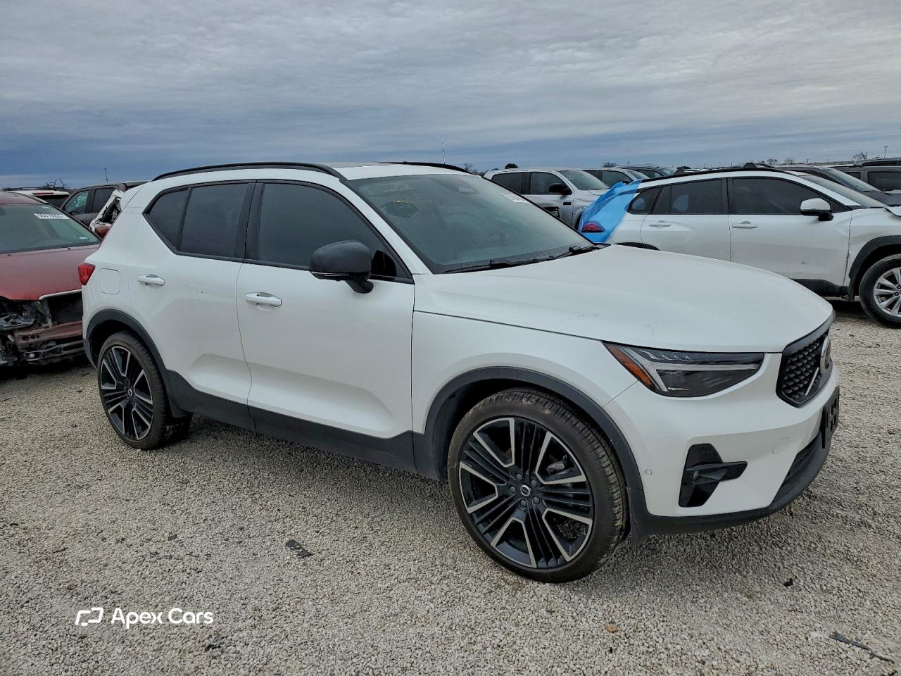 Volvo XC40 2024