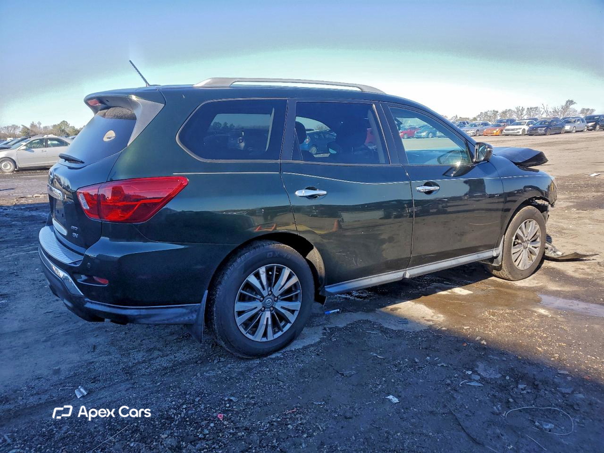 Nissan Pathfinder 2018