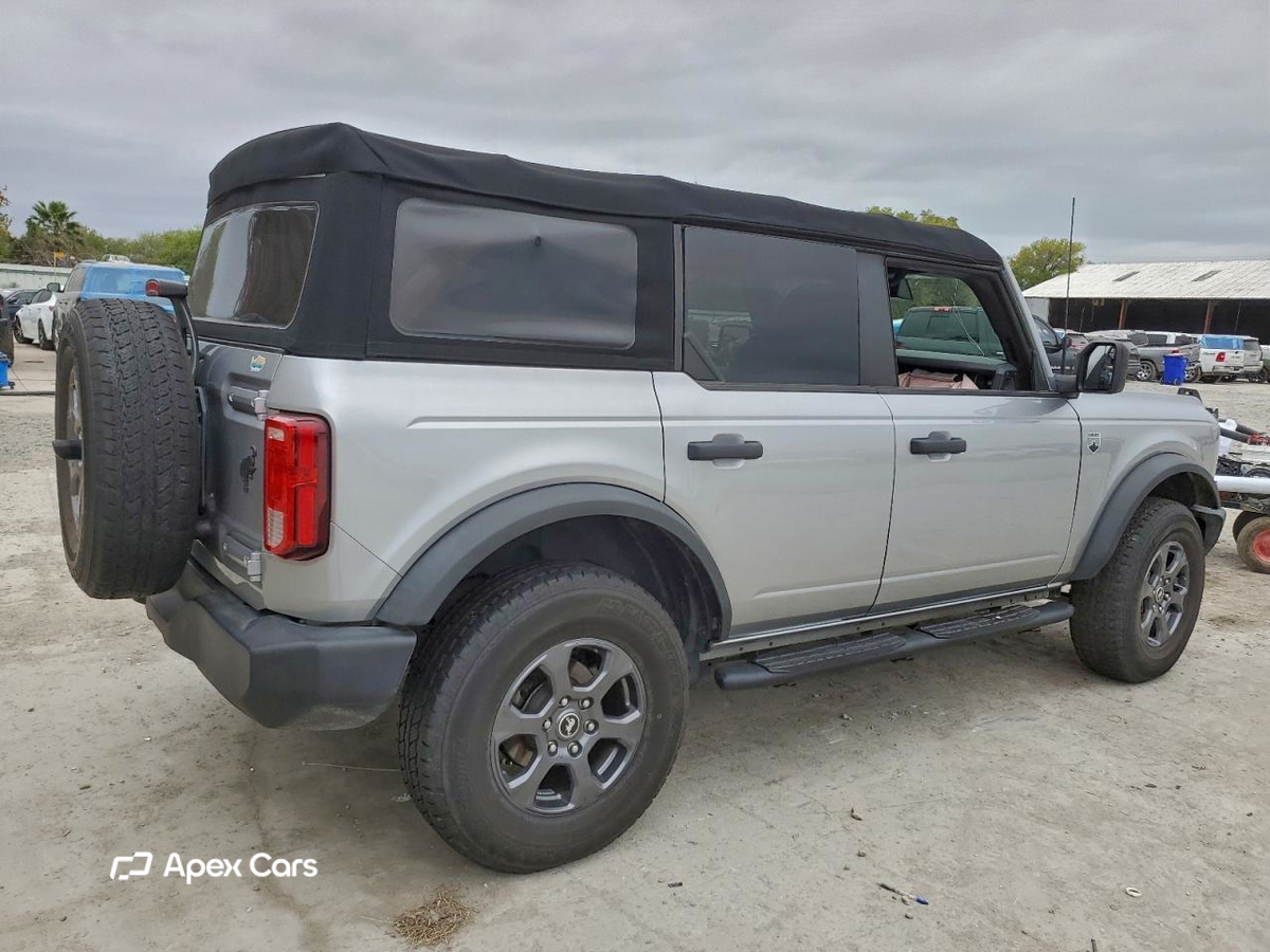 Ford Bronco 2022