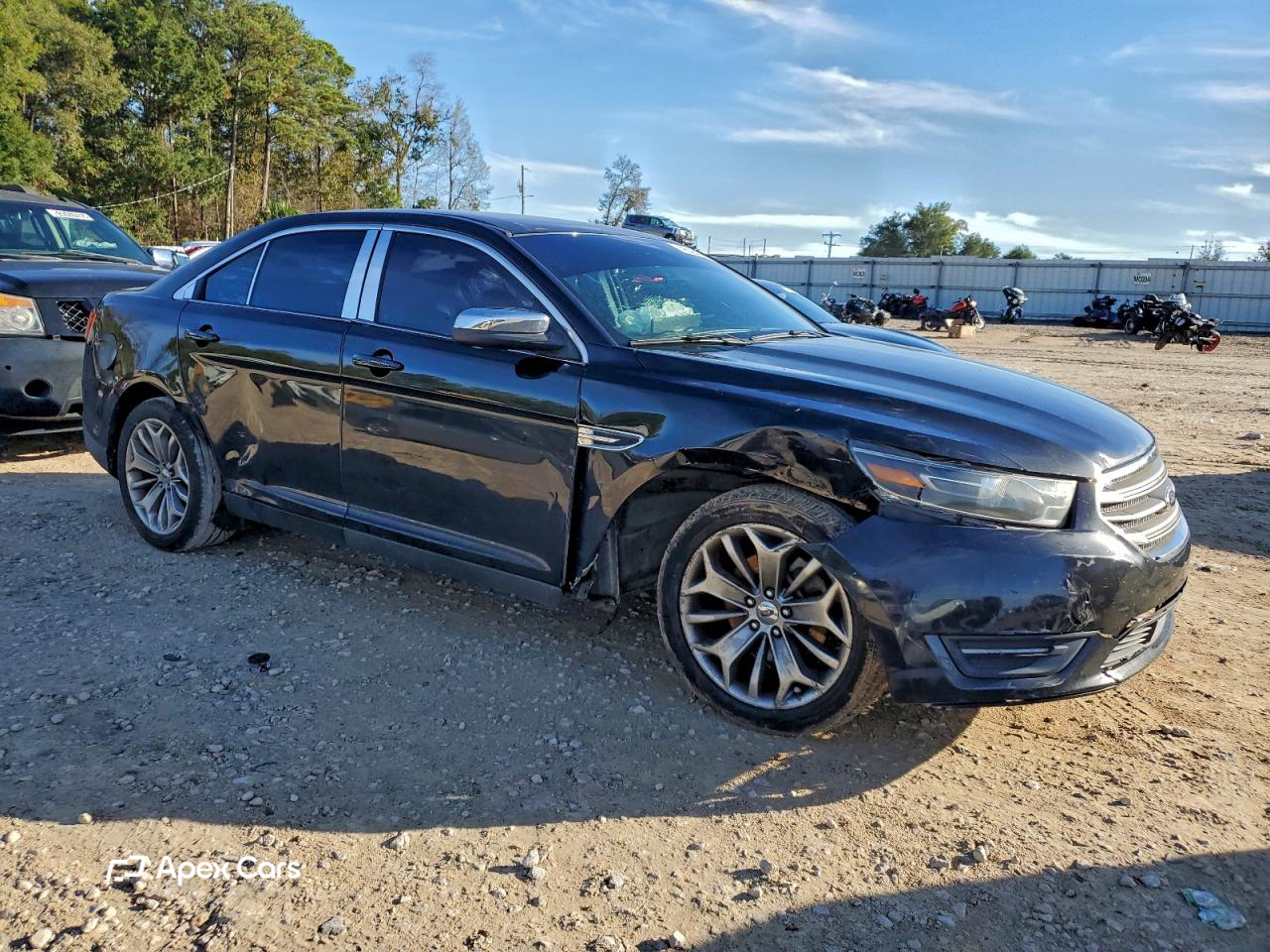Ford Taurus 2015