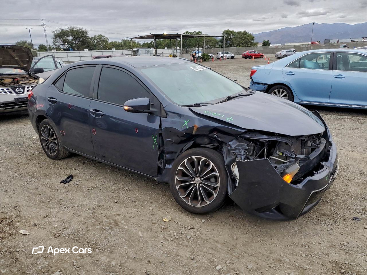 Toyota Corolla 2015