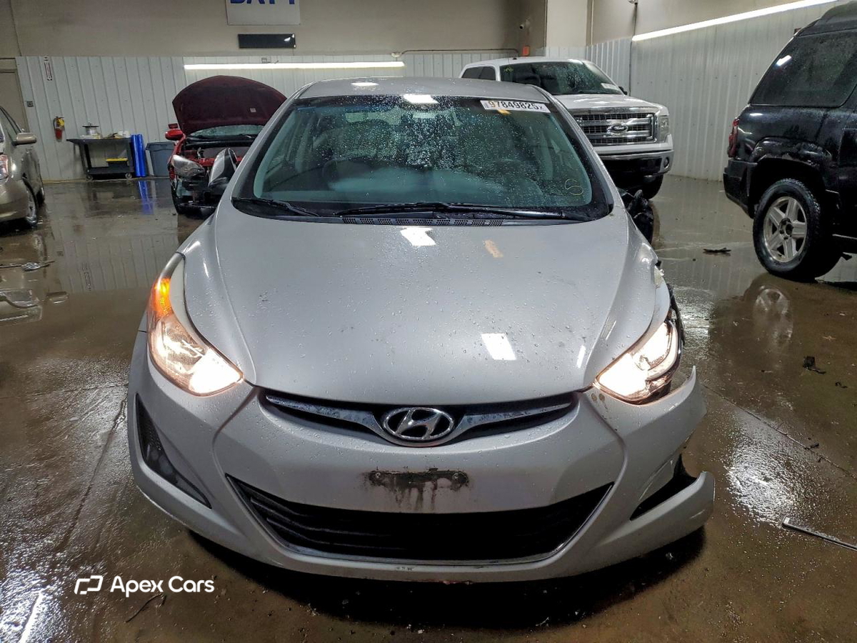 Hyundai Elantra 2016