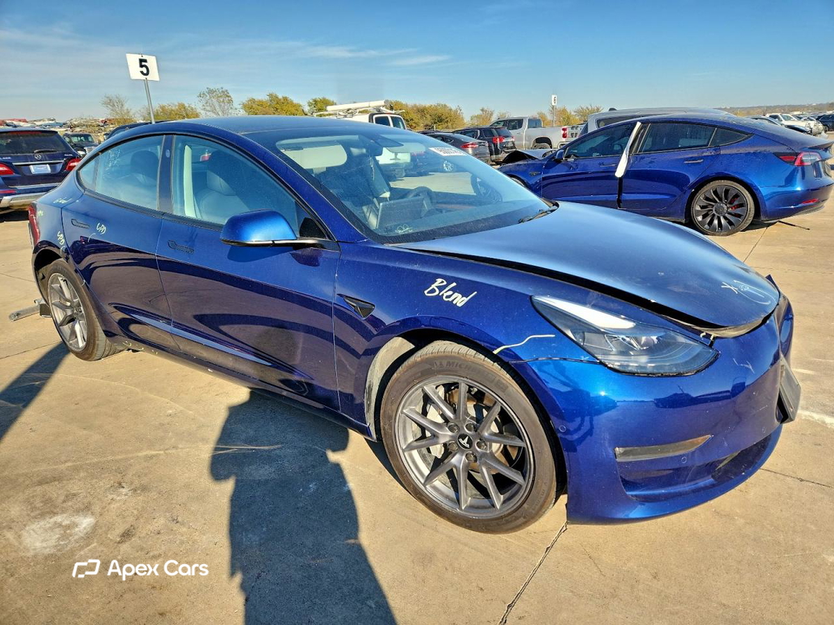 Tesla Model 3 2022