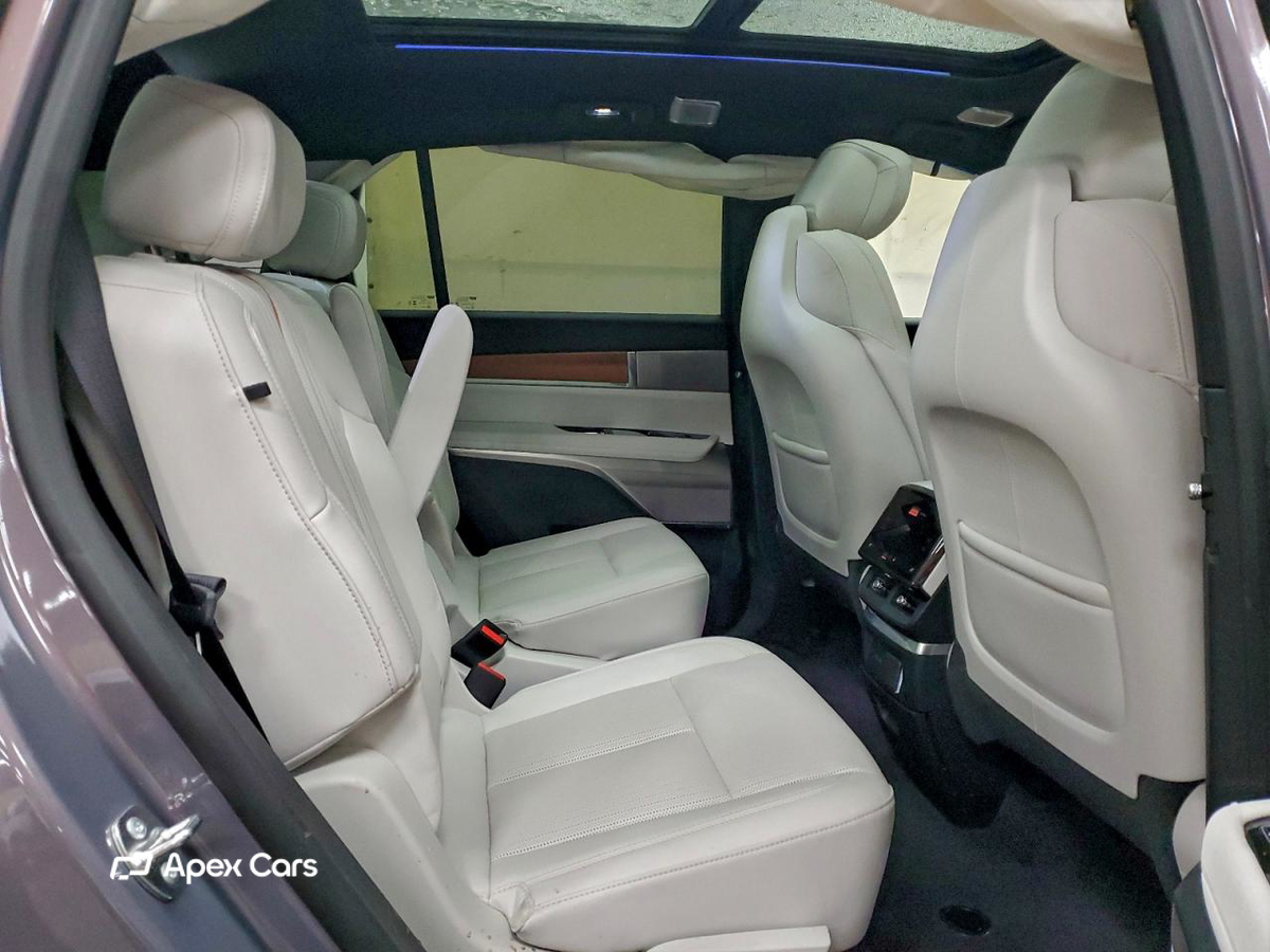 Cadillac XT4 2026