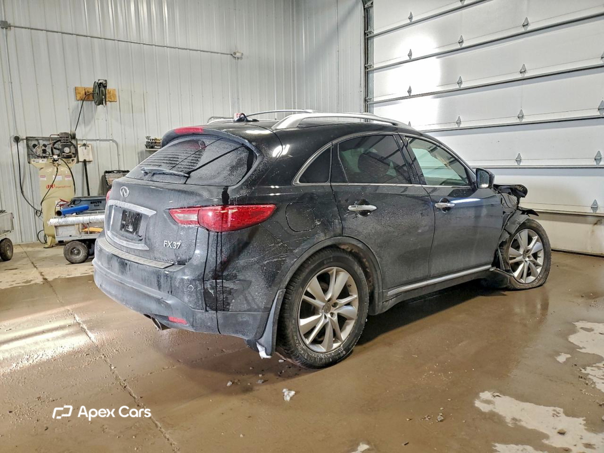 Infiniti FX 2013