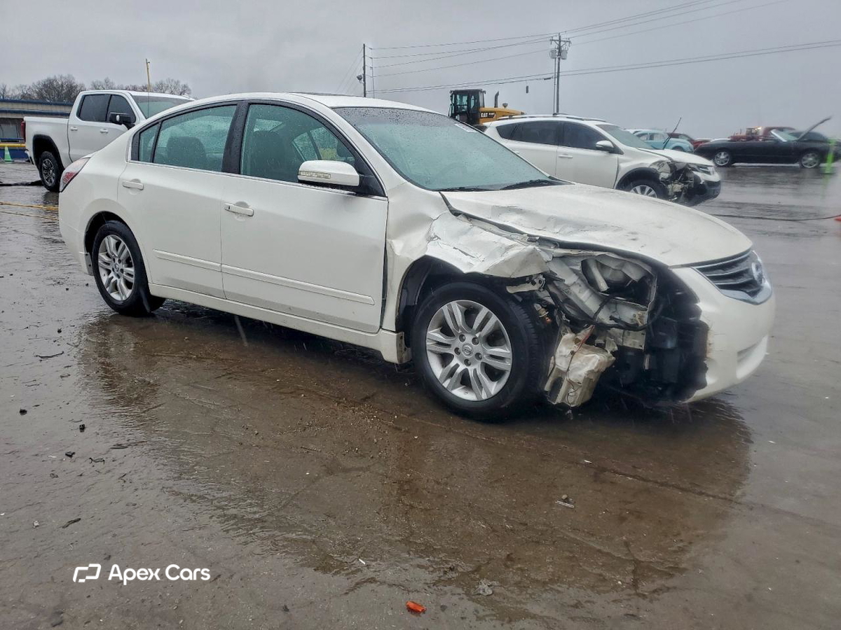 Nissan Altima 2011