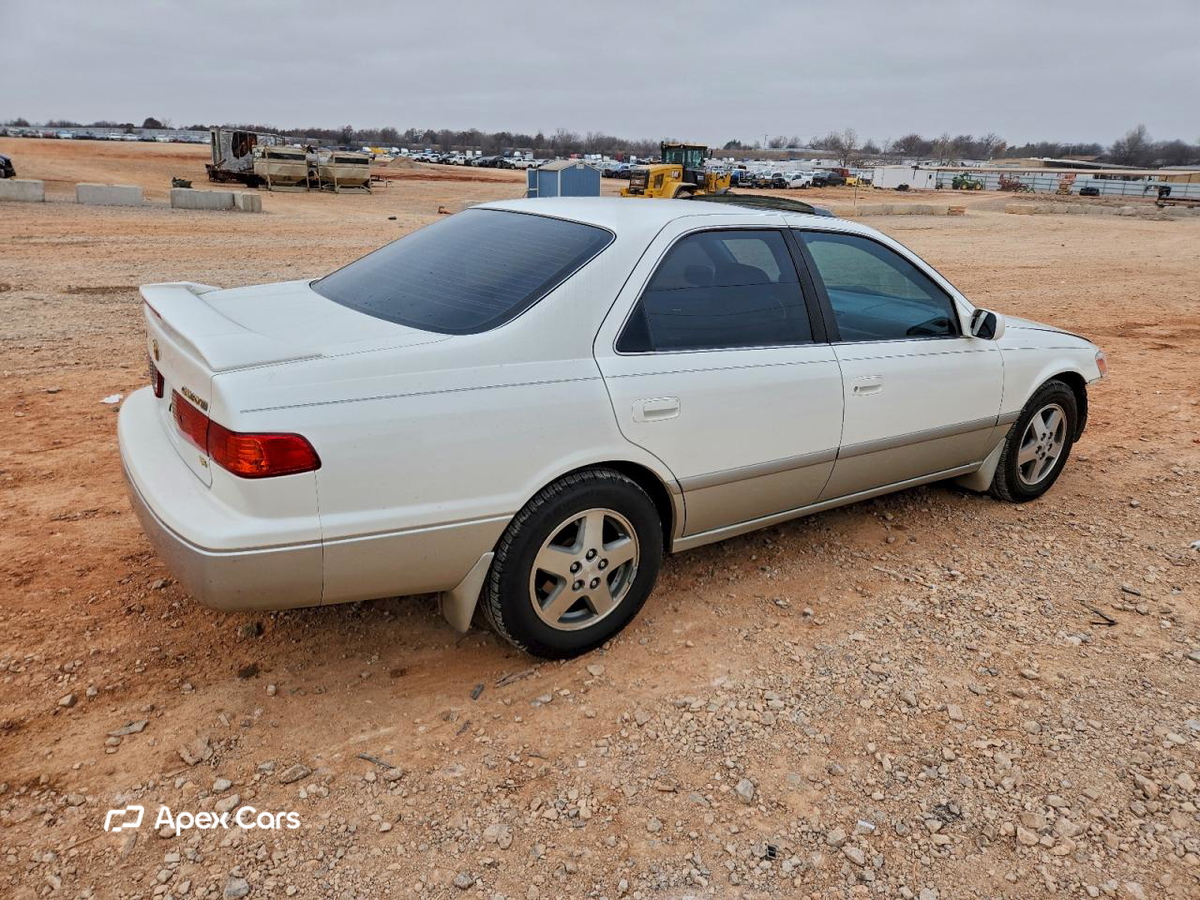 Toyota Camry 2001