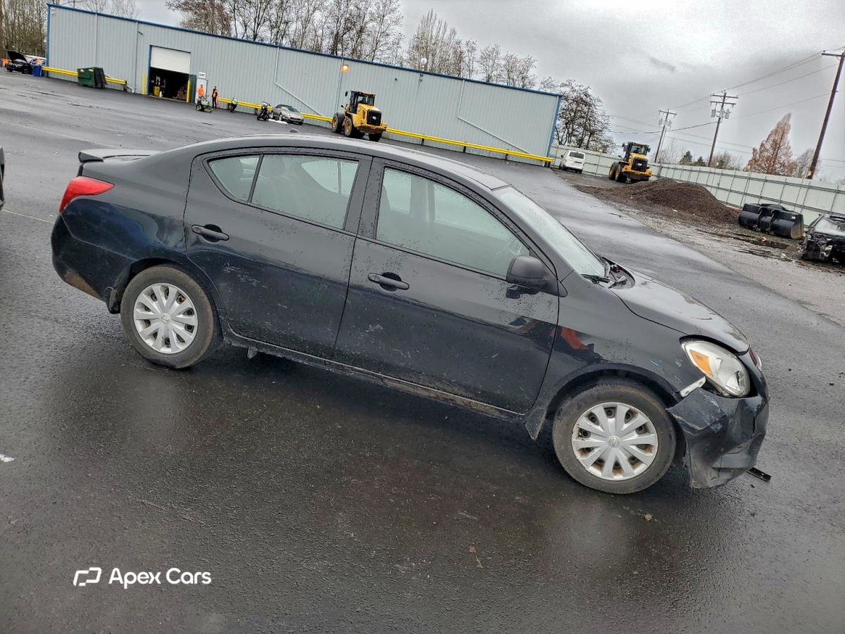 Nissan Versa 2014