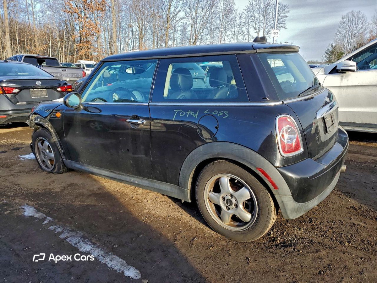 MINI Cooper 2011