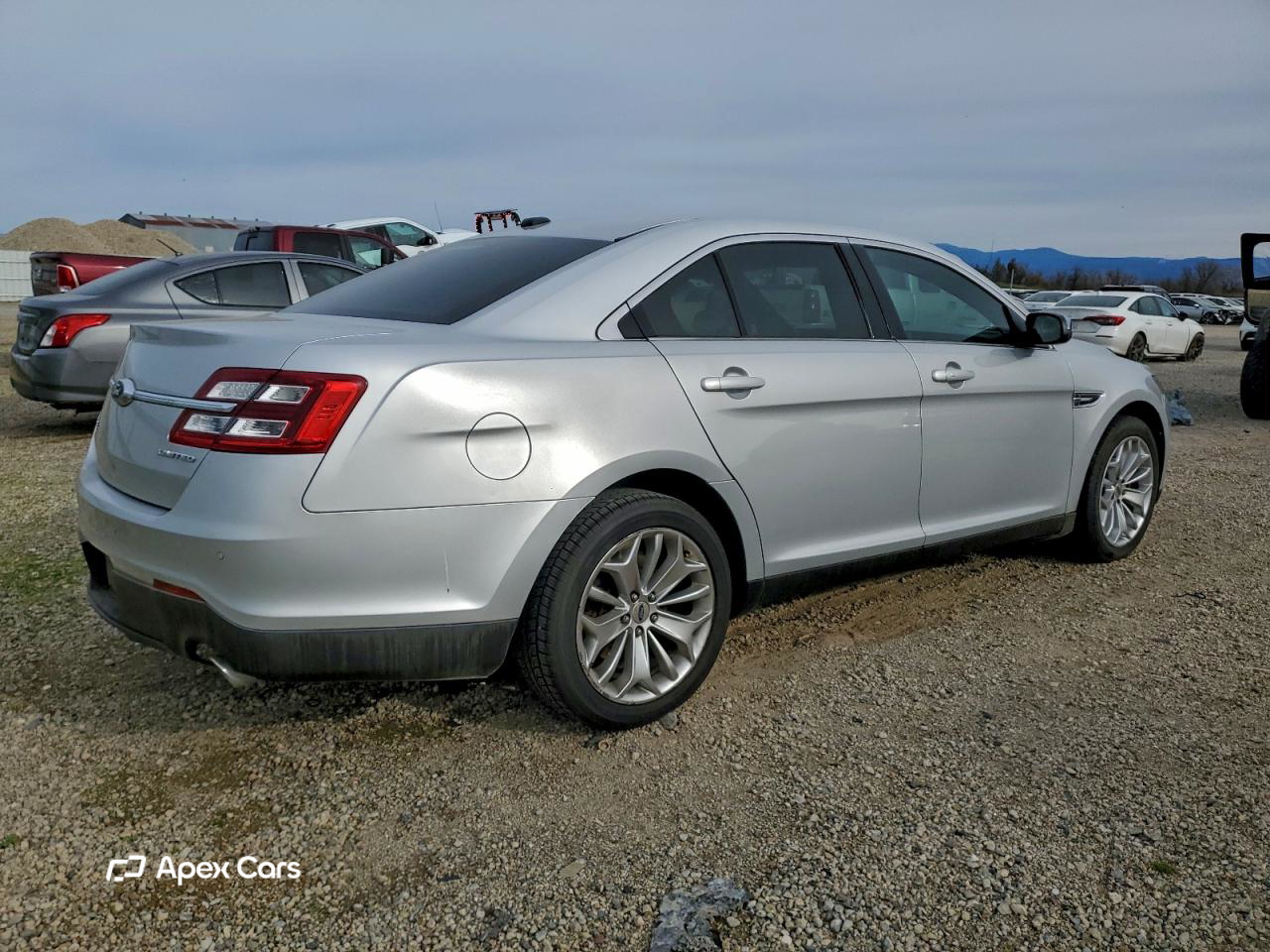 Ford Taurus 2017