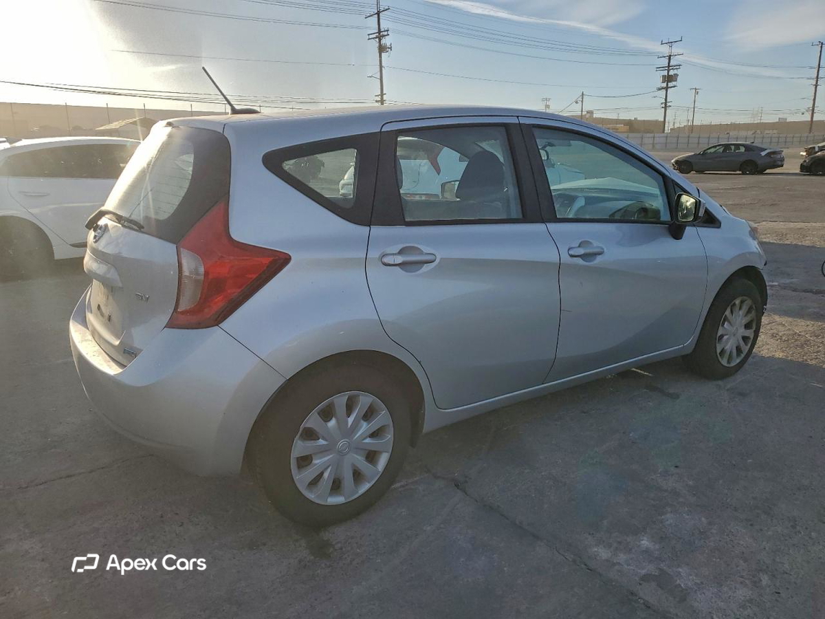 Nissan Versa 2016