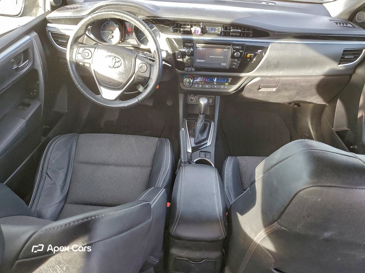 Toyota Corolla 2015