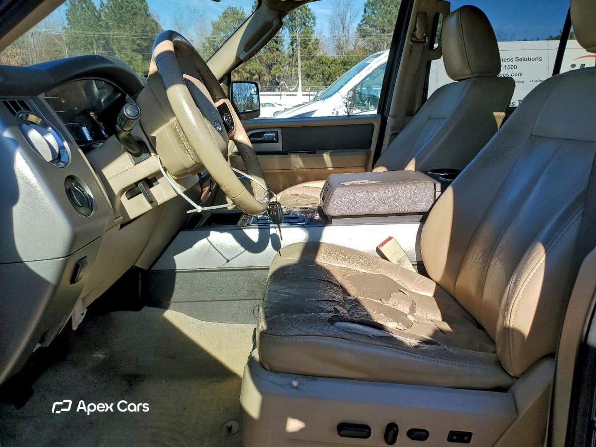 Ford Expedition 2012