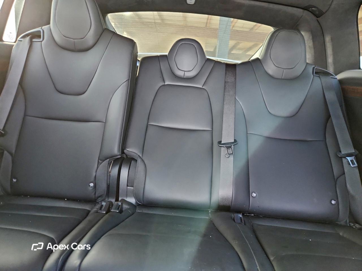 Tesla Model X 2019