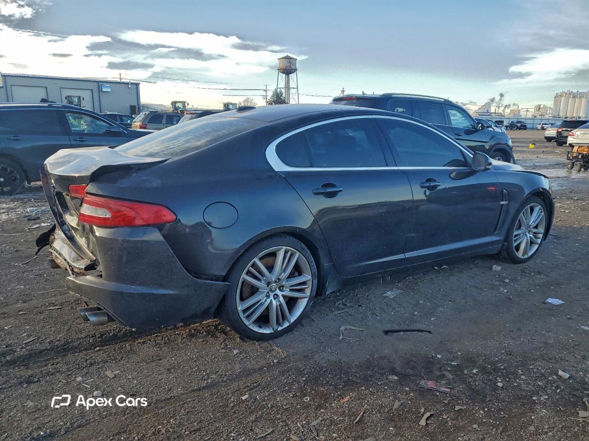 Jaguar XF 2010