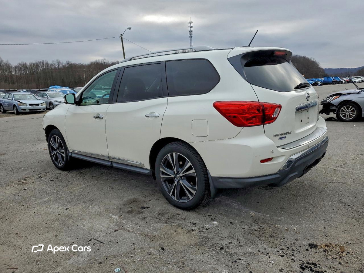 Nissan Pathfinder 2018