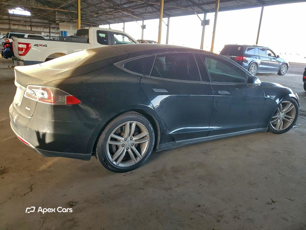Tesla Model S 2013