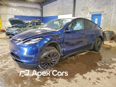 Tesla Model Y 2020 - Image 1 of 13