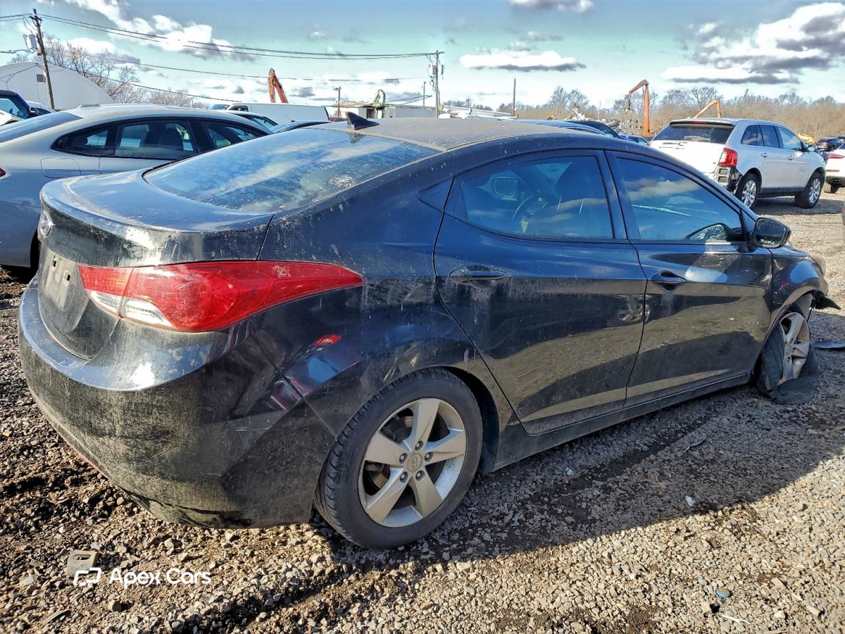 Hyundai Elantra 2013