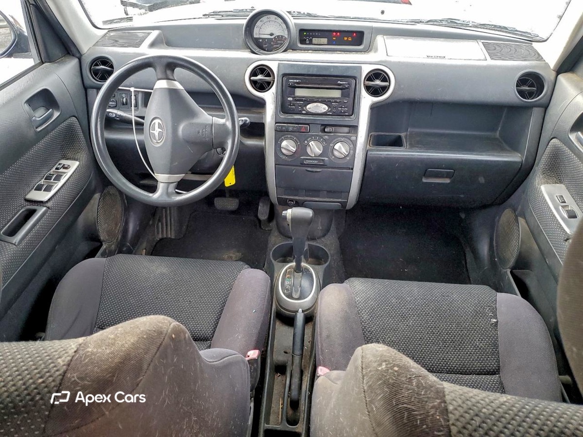 Toyota  2005