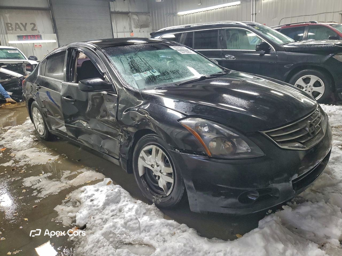 Nissan Altima 2012