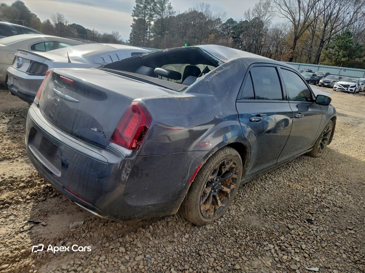 Chrysler 300 2019