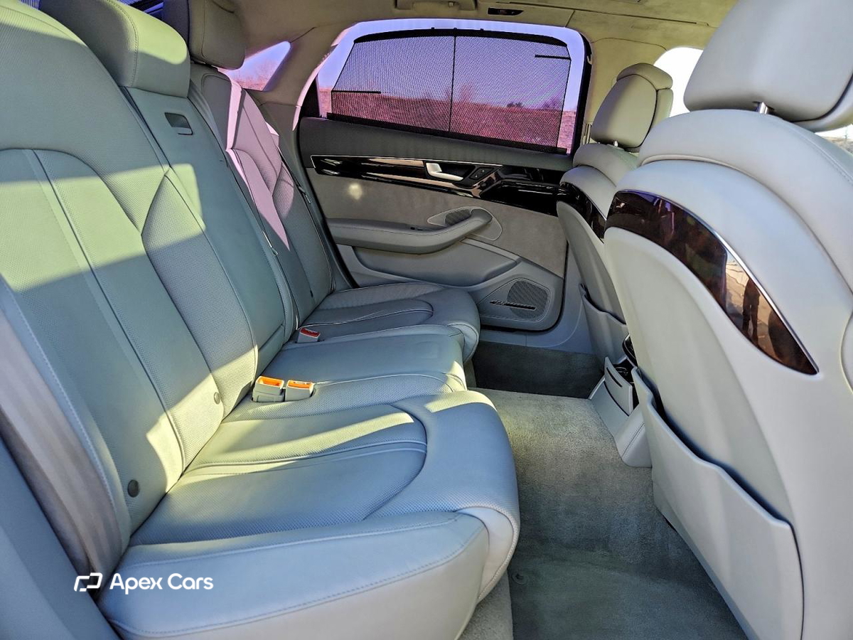 Audi A8 2012