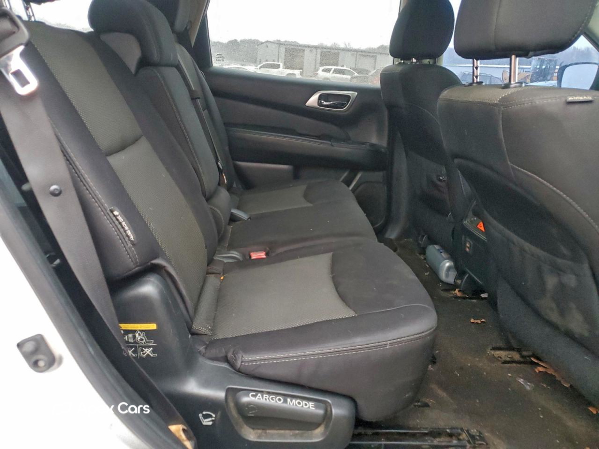 Nissan Pathfinder 2018