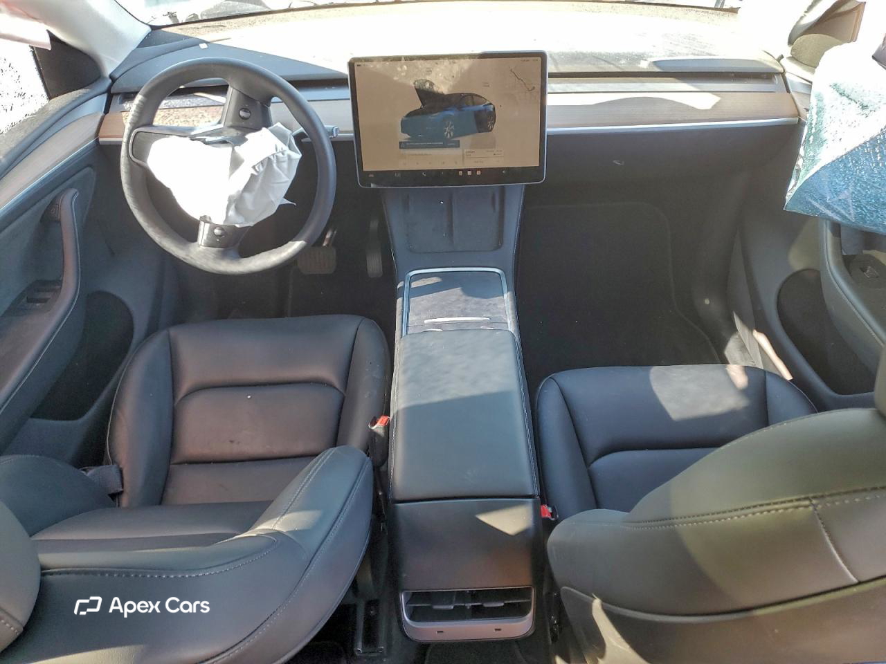 Tesla Model Y 2024
