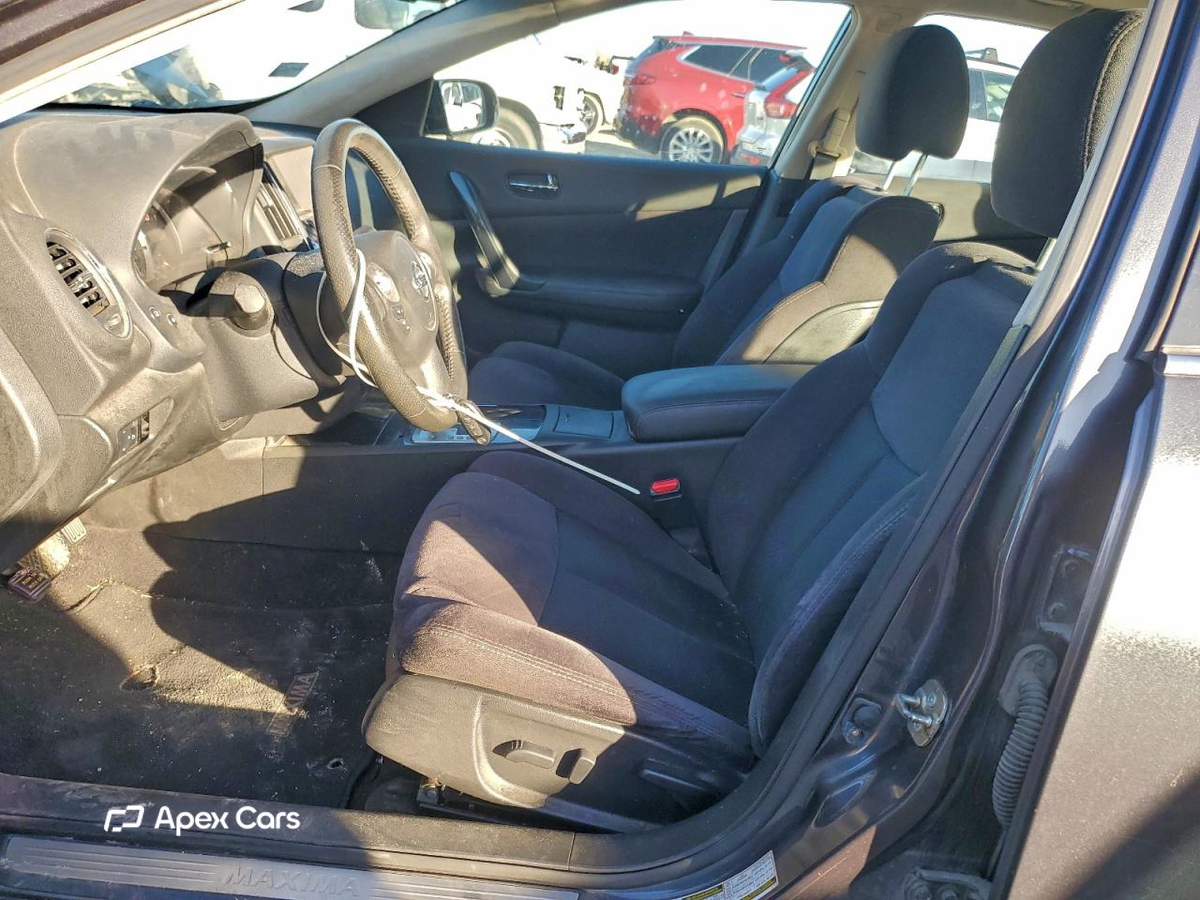 Nissan Maxima 2012