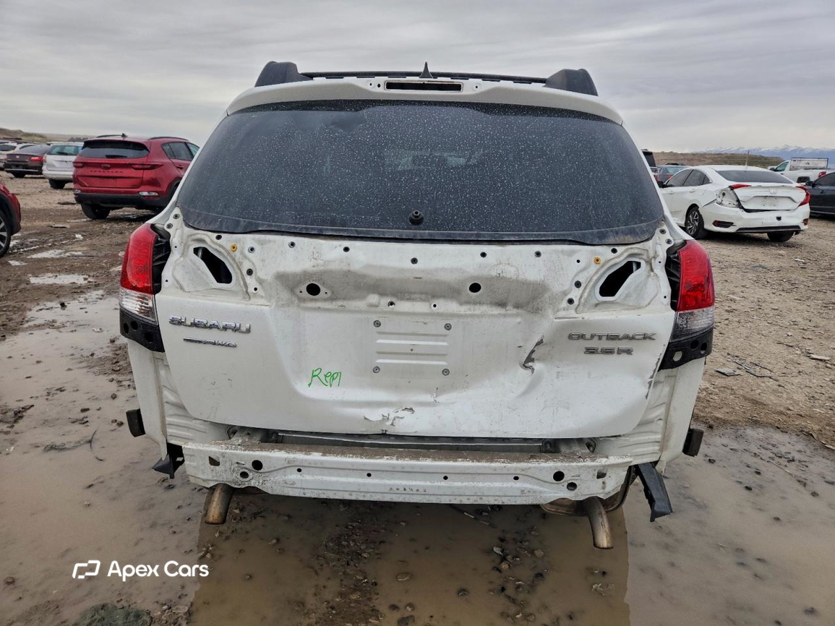 Subaru Outback 2011