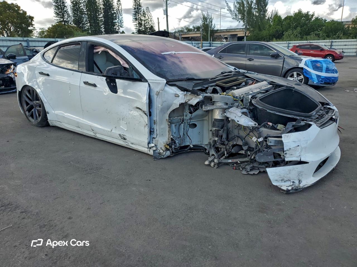 Tesla Model S 2022