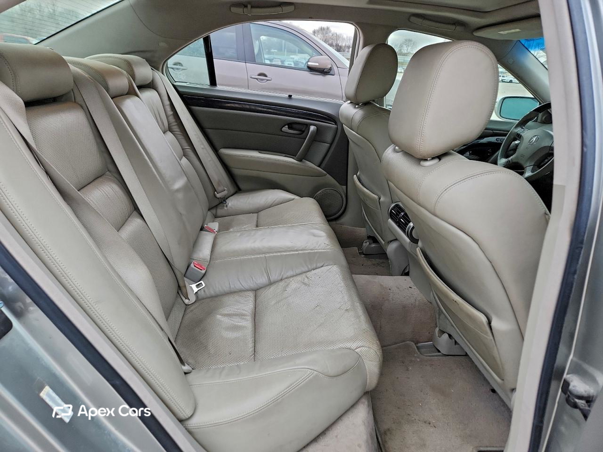 Acura RL 2010